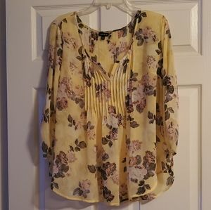 Yellow Floral Blouse Torrid Size 1 (14/16)